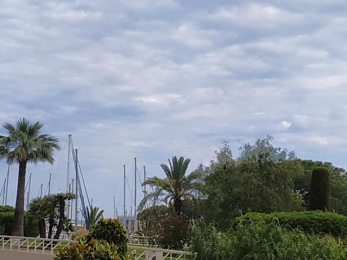Studio Rez De Jardin Marina Baie Des Anges فينوف لوبيه المظهر الخارجي الصورة